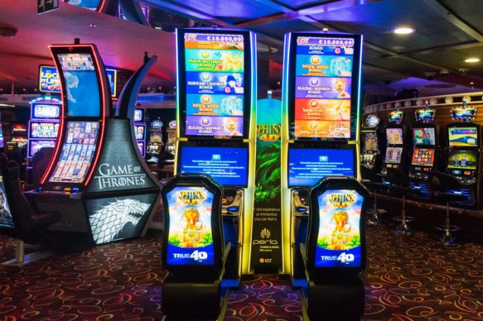 Estate di novità e grandi Jackpot nei centri Hit Casinos